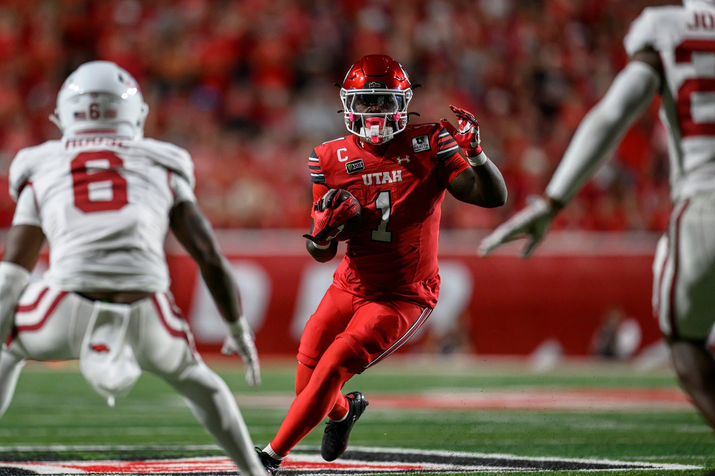 Dampier accounts for 4 touchdowns as No. 20 Utah dominates Arkansas | iNFOnews.ca