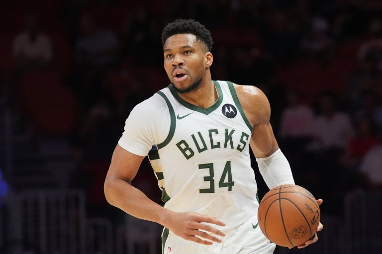 Giannis Antetokounmpo getting traded to Heat in blockbuster, AP source says | iNFOnews.ca