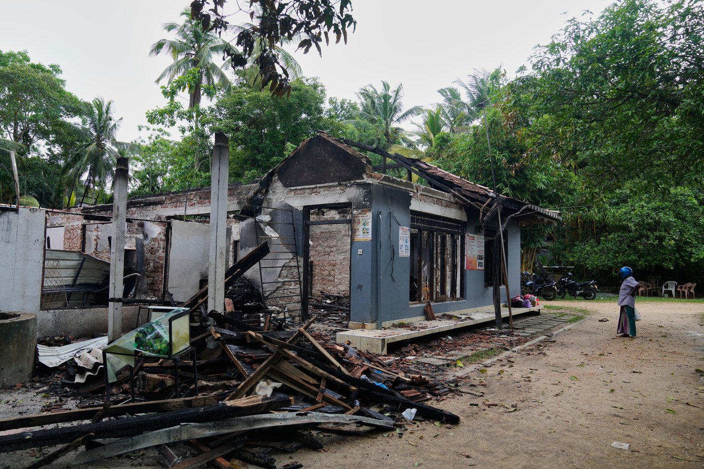 Survivors from a burned Sri Lankan nursing home relocate, in photos | iNhome