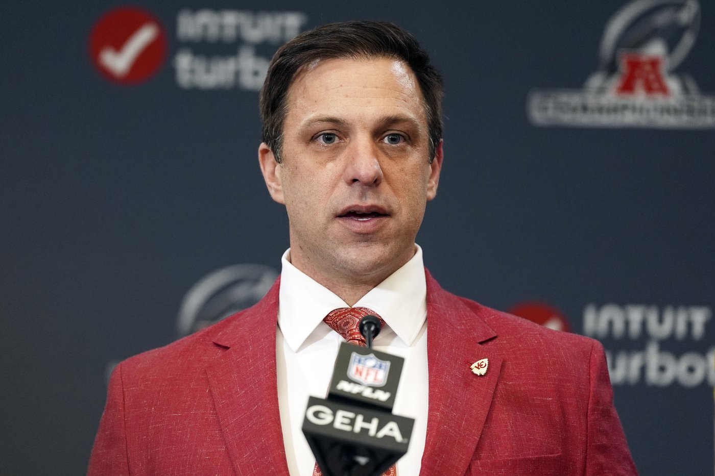 From cheeseburger delivery man to architect of a dynasty: Chiefs GM Brett Veach keeps KC humming | iNFOnews.ca From cheeseburger delivery man to architect of a dynasty: Chiefs GM Brett Veach keeps KC humming | iNFOnews.ca