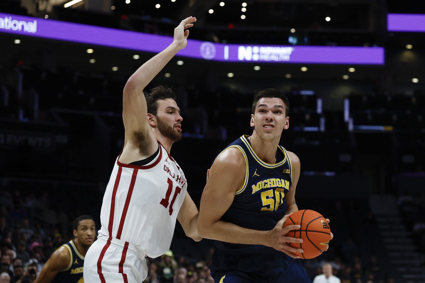 Jeremiah Fears' 4-point play with 11.5 seconds left helps No. 14 Oklahoma edge No. 24 Michigan 87-86 | iNFOnews.ca