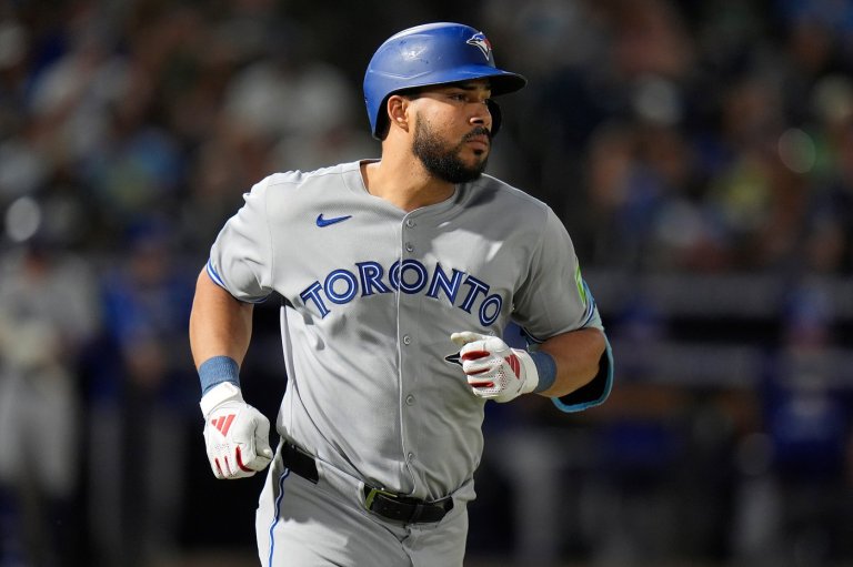 AL-best Blue Jays activate slugger Anthony Santander and cut former All-Star RHP Alek Manoah | iNFOnews.ca