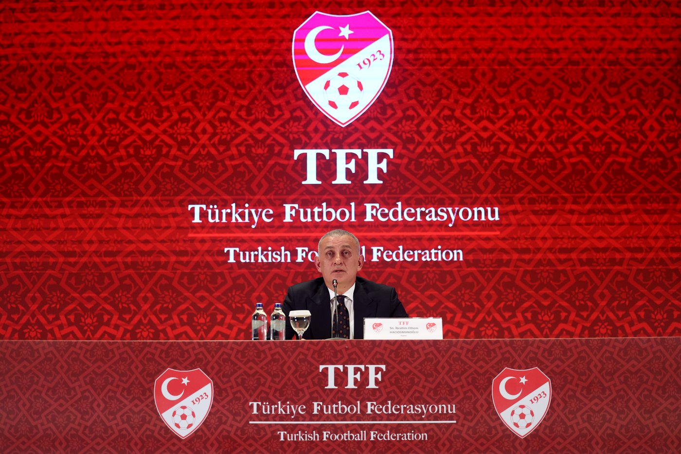 Turkish soccer federation suspends 149 referees for alleged involvement in betting scandal | iNFOnews.ca Turkish soccer federation suspends 149 referees for alleged involvement in betting scandal | iNFOnews.ca