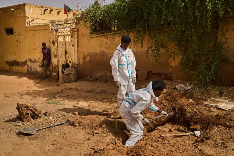 Sudan's war has left thousands missing. Many are buried in unmarked graves | iNFOnews.ca