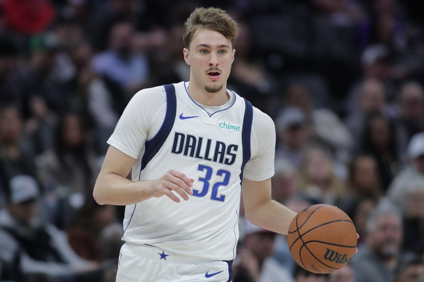 Brandon Williams hits a late 3-pointer, gives Mavericks 100-98 win over Kings | iNFOnews.ca