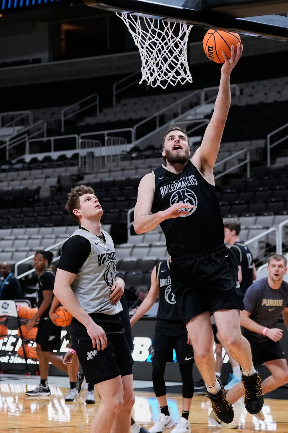 Oscar Cluff left Australia to play at a US junior college. Now he's in the Sweet 16 with Purdue | iNFOnews.ca Oscar Cluff left Australia to play at a US junior college. Now he's in the Sweet 16 with Purdue | iNFOnews.ca
