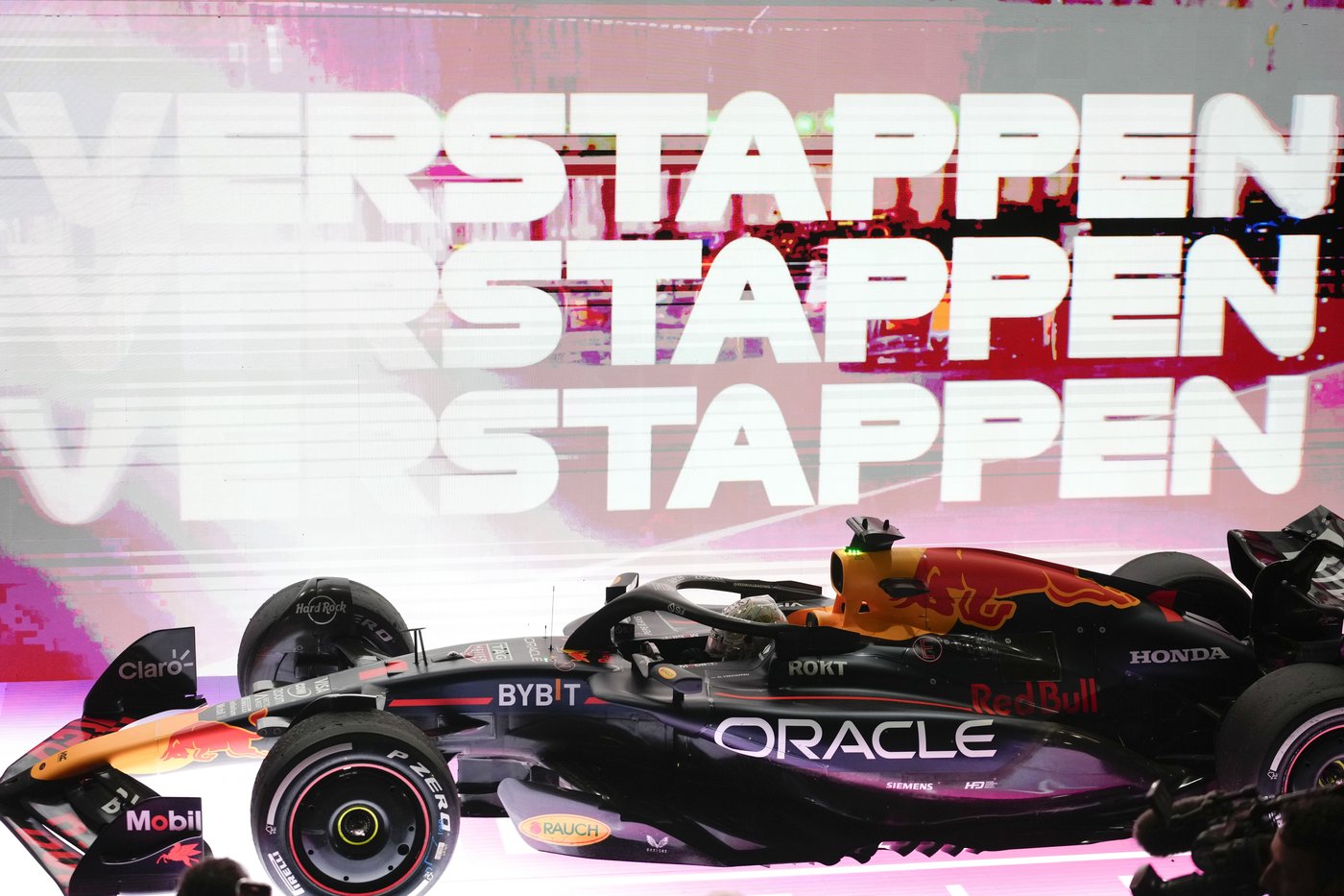 Max Verstappen wins action-packed Qatar Grand Prix after Lando Norris penalized | iNFOnews.ca