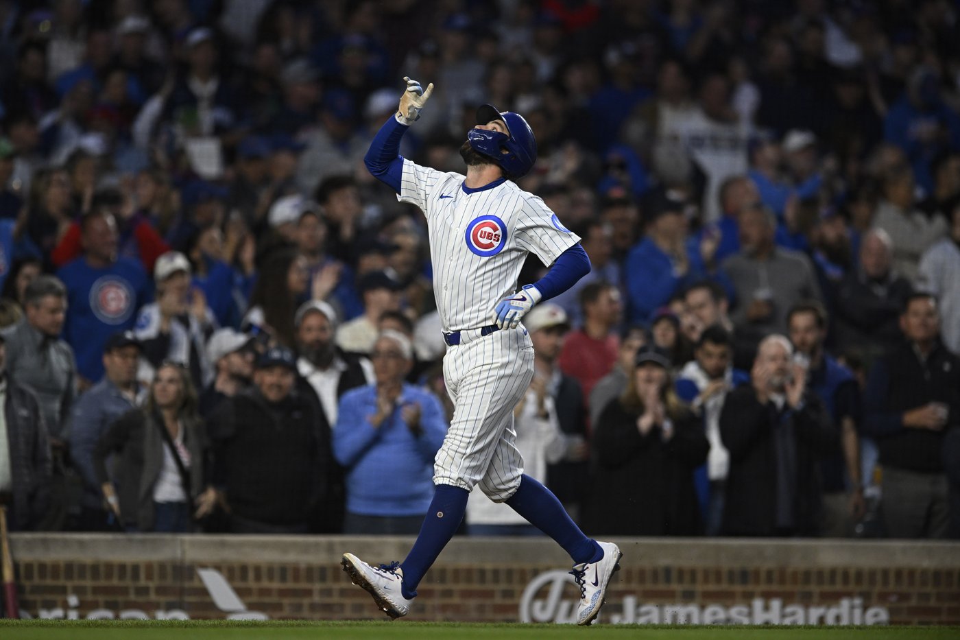 Swanson and Suzuki homer as the Cubs beat the Marlins 5-2 | iNFOnews.ca