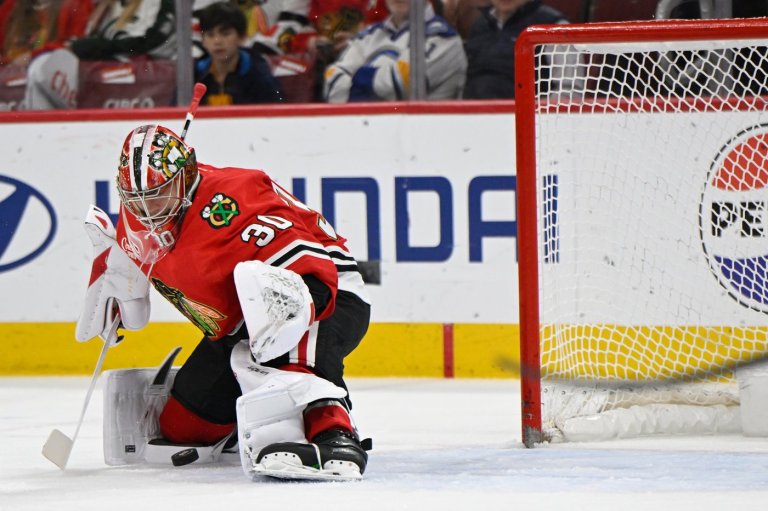 Louis Crevier scores twice as Blackhawks end season with 5-2 win over Sharks | iNFOnews.ca