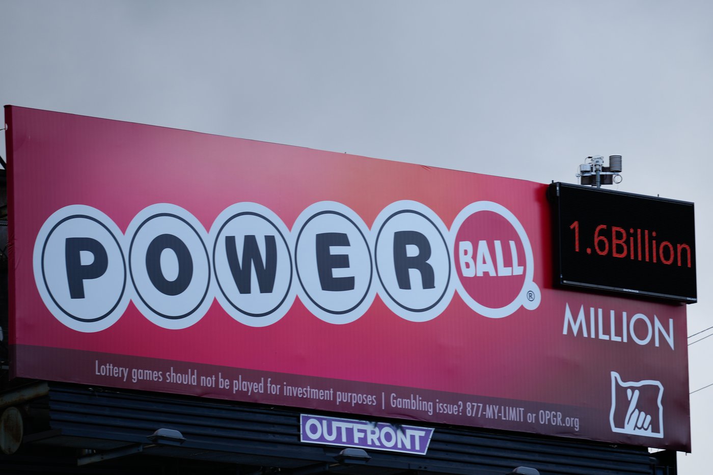 $1.6B Powerball jackpot to be drawn Monday, but the odds still aren't in your favor | iNFOnews.ca