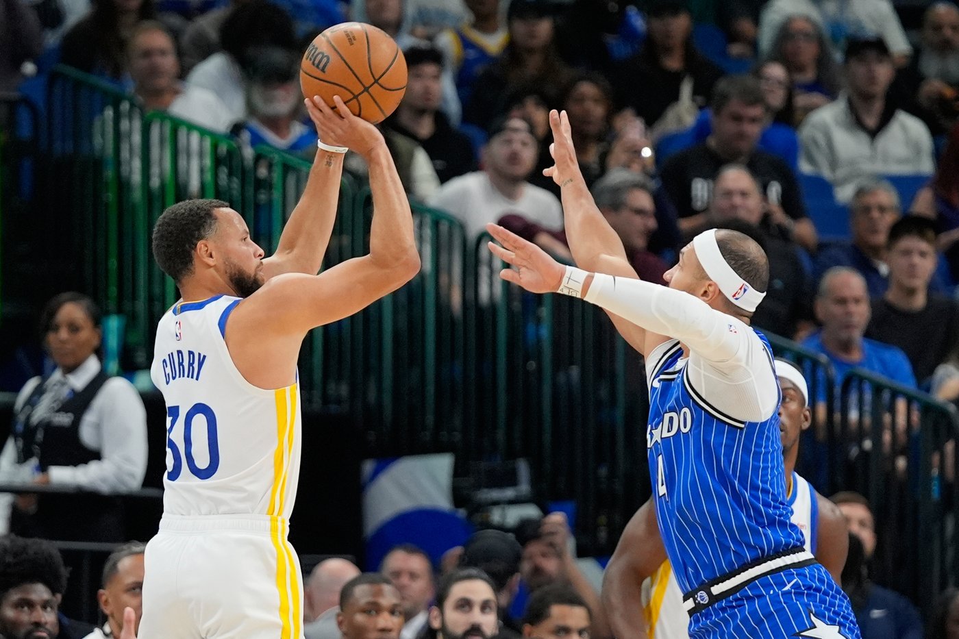 Stephen Curry passes Vince Carter on NBA's all-time scoring list, moves into 22nd place | iNFOnews.ca Stephen Curry passes Vince Carter on NBA's all-time scoring list, moves into 22nd place | iNFOnews.ca