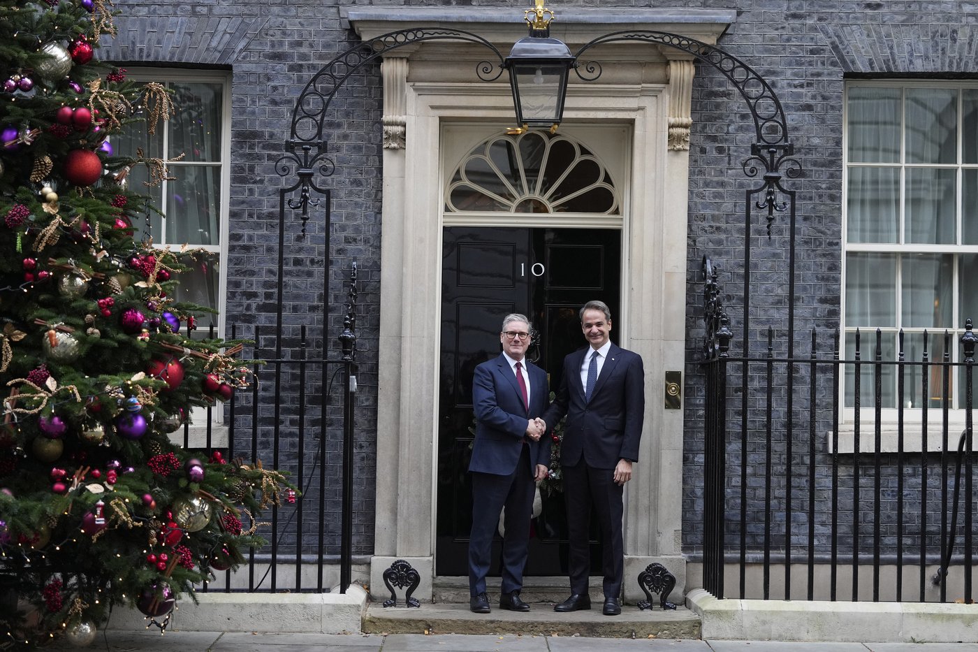 UK's Starmer welcomes Greek leader for talks but says Parthenon Marbles are not on the agenda | iNFOnews.ca UK's Starmer welcomes Greek leader for talks but says Parthenon Marbles are not on the agenda | iNFOnews.ca