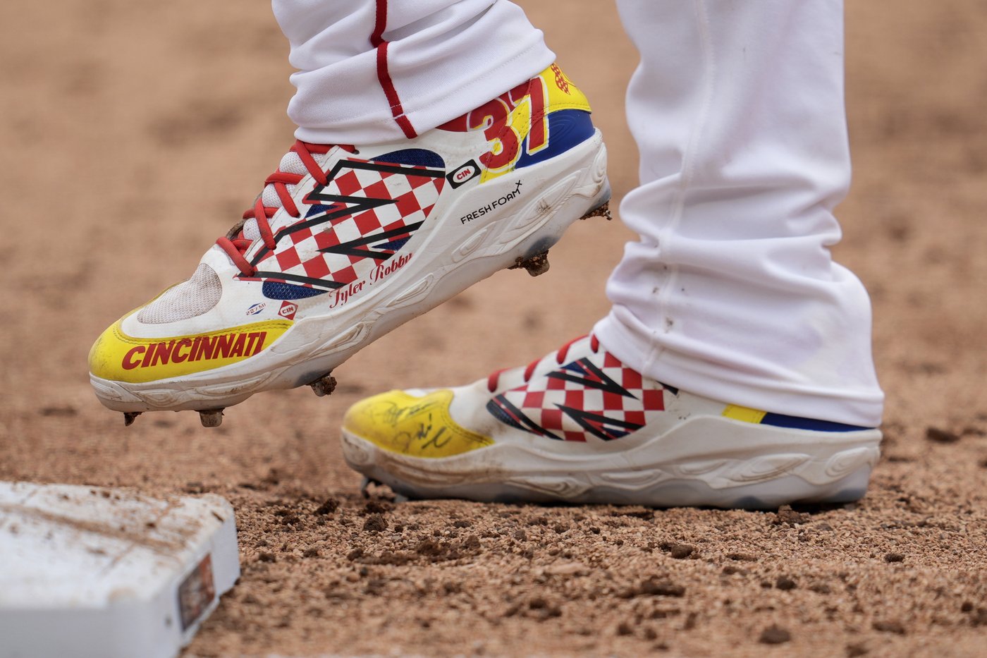 Play ball, take 2: The Braves take the MLB Speedway Classic at Bristol after rain suspension | iNFOnews.ca