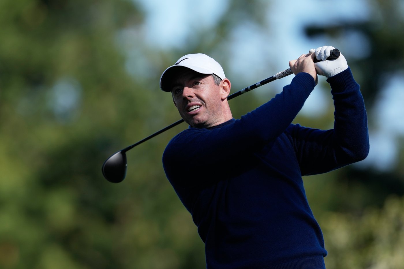 Hisatsune leads Pebble Beach on a gorgeous day with low scores. Scheffler didn't take advantage | iNFOnews.ca