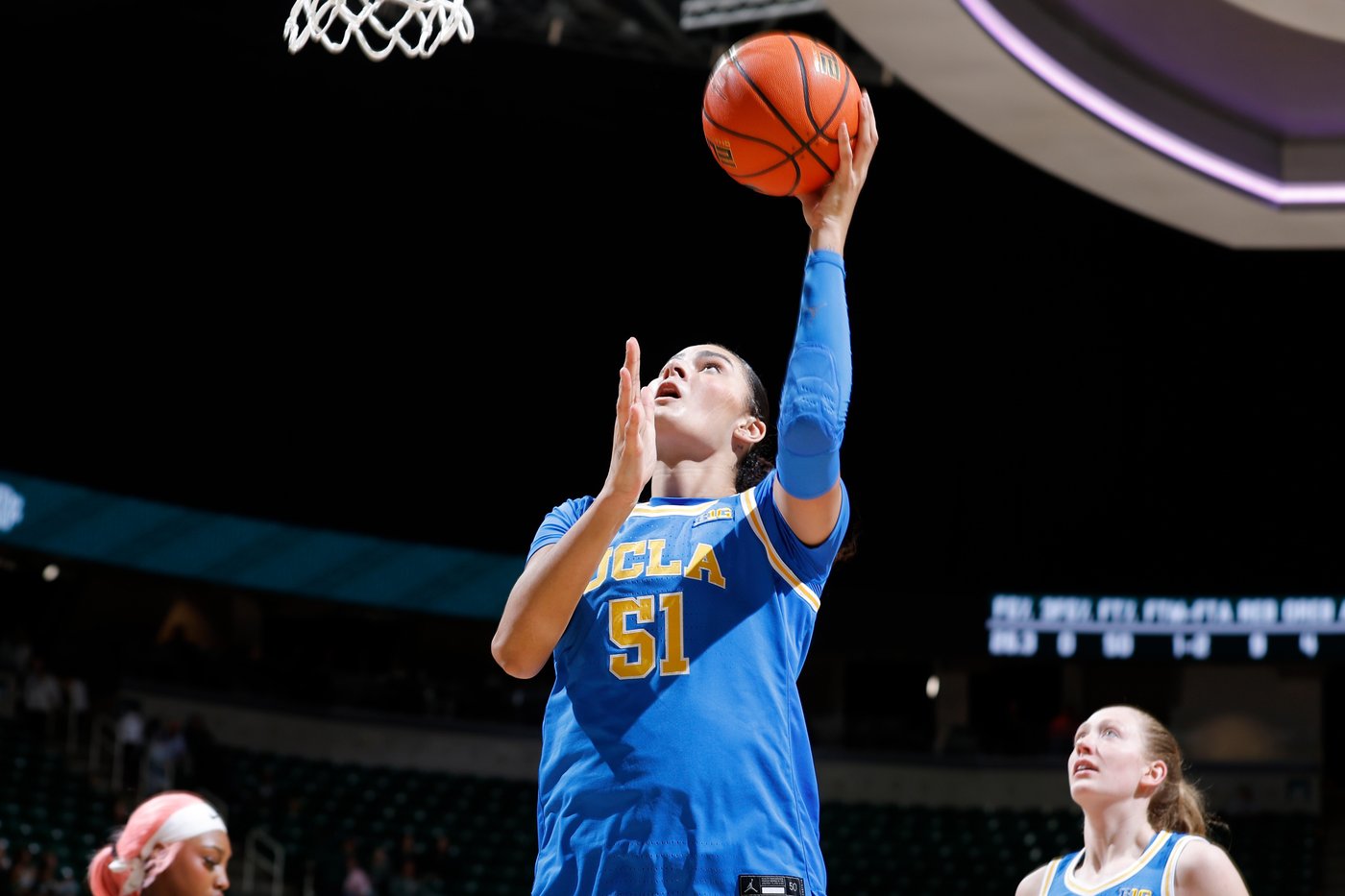 Betts scores 22 points and No. 2 UCLA stretches win streak to 18 games by overpowering MSU, 86-63 | iNFOnews.ca Betts scores 22 points and No. 2 UCLA stretches win streak to 18 games by overpowering MSU, 86-63 | iNFOnews.ca