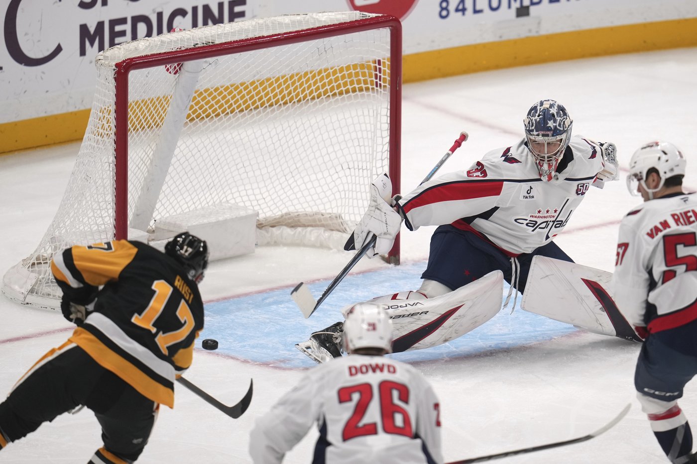 Ovechkin adds to record goal total, Crosby dazzles as Penguins top Capitals 5-2 in season finale | iNFOnews.ca