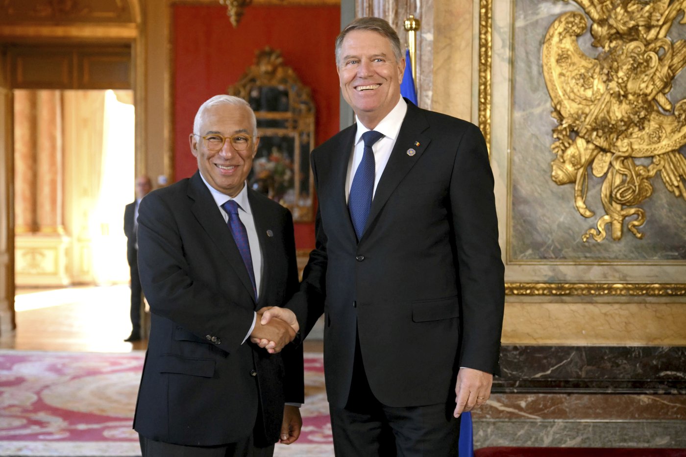 Romanian President Klaus Iohannis announces resignation after pressure by populists | iNFOnews.ca