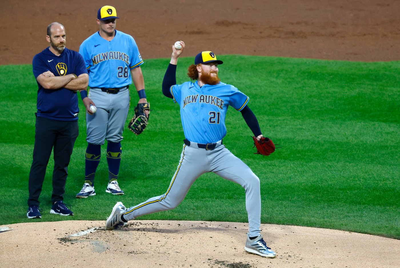 Brewers starter Dustin May hit by line drive and leaves game after 1 pitch against Mets | iNFOnews.ca