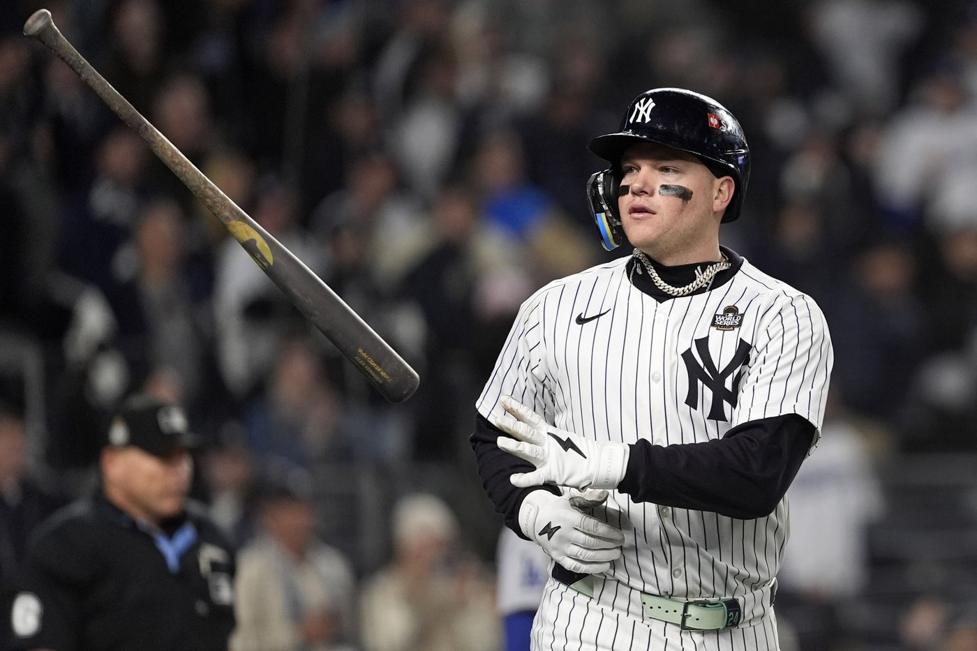Freeman and Buehler lead Dodgers past slumping Yankees 4-2 for 3-0 advantage in World Series | iNFOnews.ca