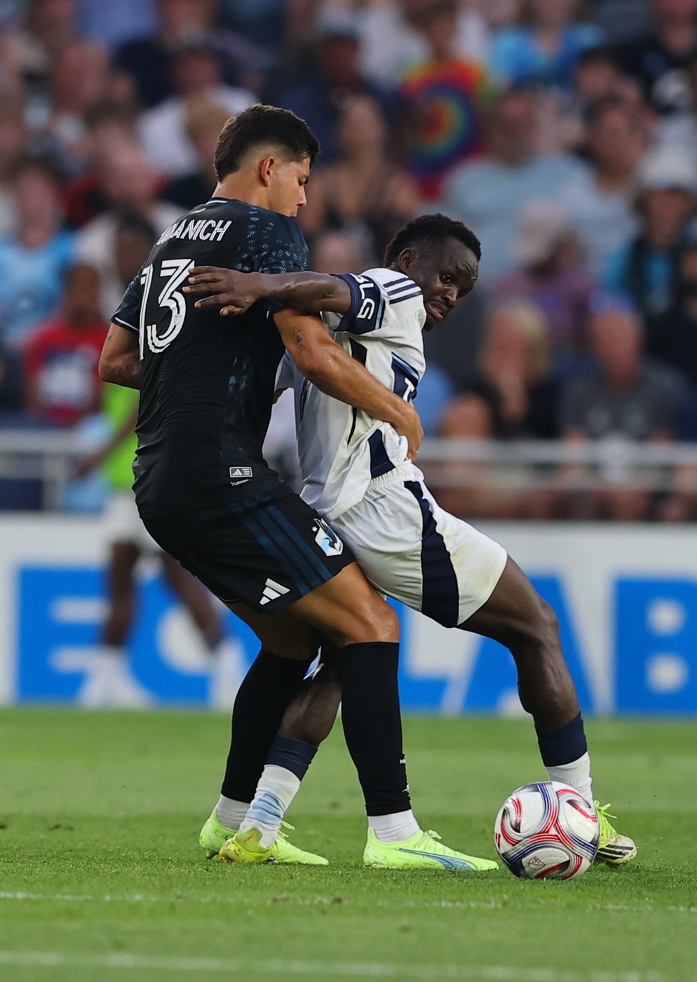 Minnesota United plays to scoreless draw against visiting Whitecaps | iNFOnews.ca