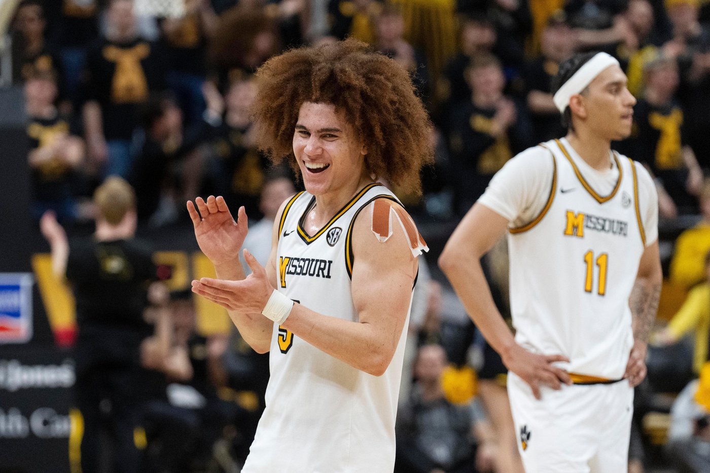 Barrett scores career-high 28 points as Missouri beats No. 22 Tennessee 73-69 | iNFOnews.ca