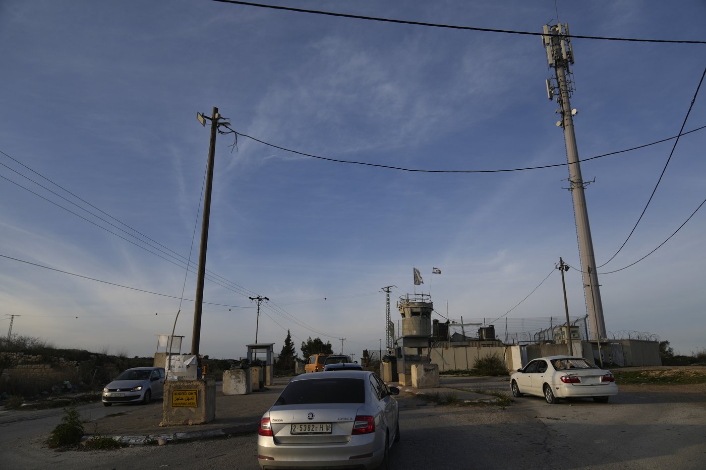 More Israeli checkpoints are slicing up the West Bank | iNFOnews.ca