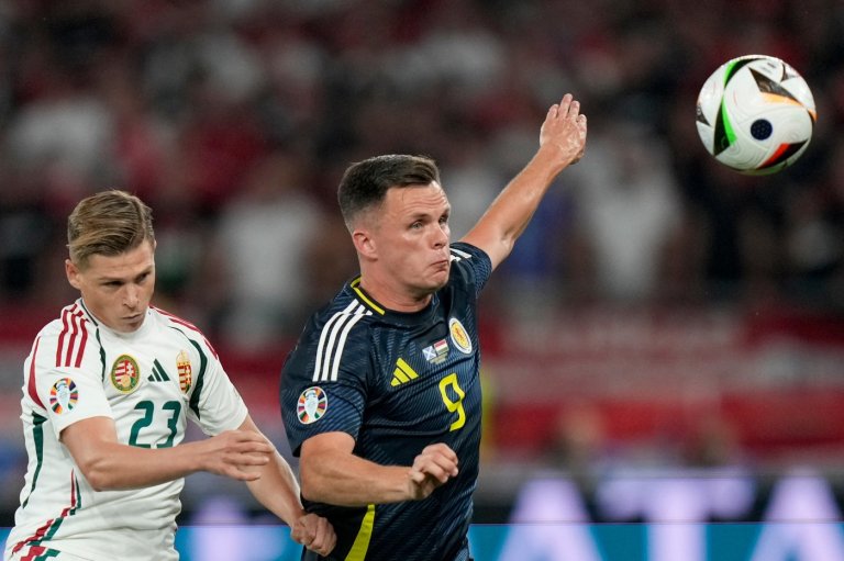 Surprise Scottish league leader Hearts loses injured top scorer Shankland for 6 weeks | iNFOnews.ca