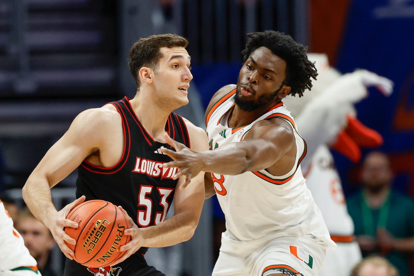Mailk Reneau's big second half lifts Miami past No. 24 Louisville 78-73 and into ACC semifinals | iNFOnews.ca