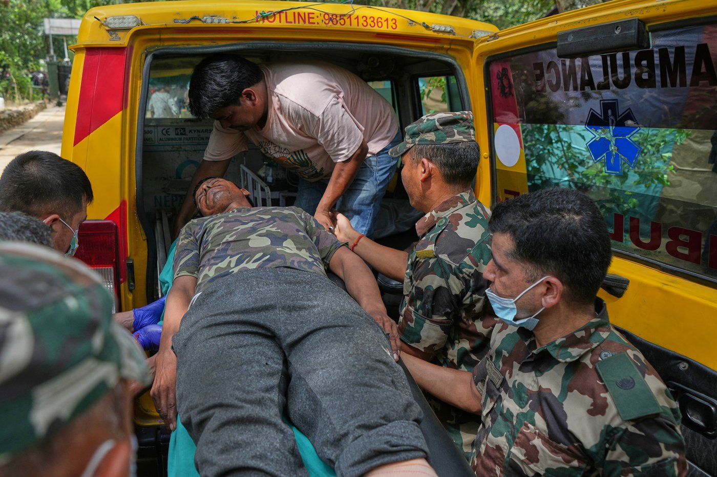 The Latest: Rescuers search for hundreds still missing in area of Nepal-China border disaster | iNFOnews.ca