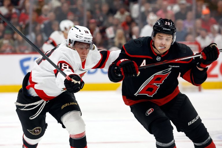 Hurricanes, Senators fans soak up the sun ahead of Game 1 | iNFOnews.ca