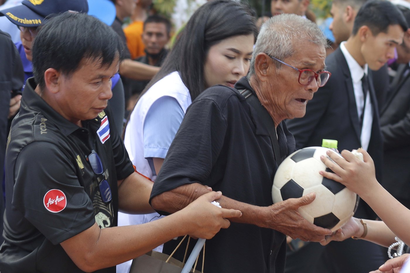 Small town in Thailand hold mass cremation for 23 who died in a school trip bus fire | iNFOnews.ca Small town in Thailand hold mass cremation for 23 who died in a school trip bus fire | iNFOnews.ca