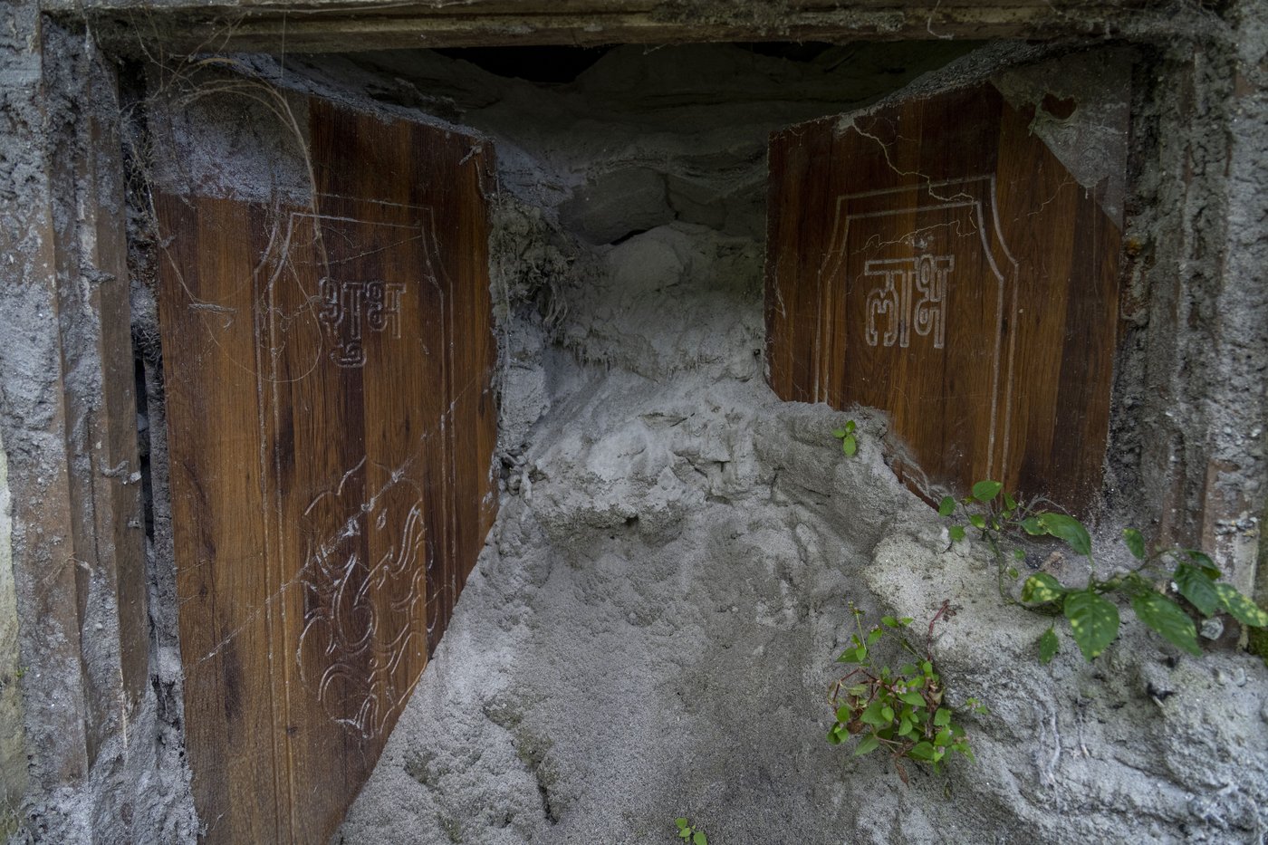 AP PHOTOS: Cascading disasters push residents of a Nepalese valley to the brink | iNFOnews.ca