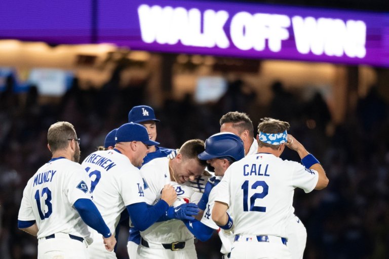A ninth-inning throwing error lifts the Dodgers past the Orioles 6-5 | iNFOnews.ca