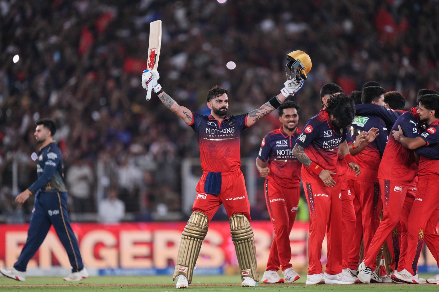 Kohli leads Bengaluru to 5-wicket win over Gujarat in Indian Premier League final | iNFOnews.ca