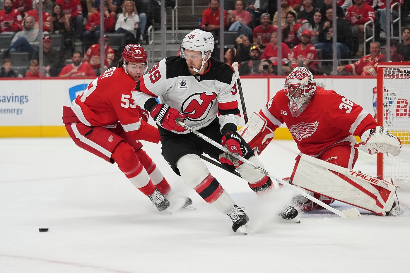 Jack Hughes scores on a breakaway in OT, lifts Devils to a 5-4 win over Red Wings | iNFOnews.ca Jack Hughes scores on a breakaway in OT, lifts Devils to a 5-4 win over Red Wings | iNFOnews.ca
