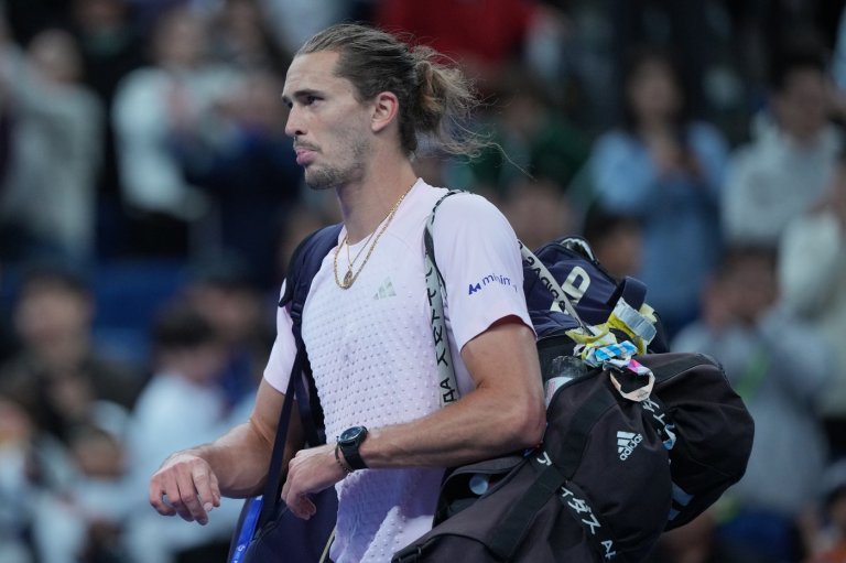 Stefanos Tsitsipas advances to the second round at the Shanghai Masters | iNFOnews.ca