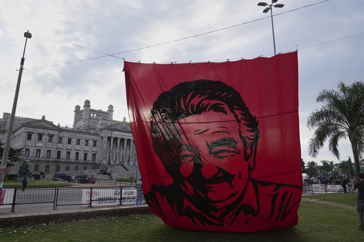 PHOTO COLLECTION: Uruguay Mujica funeral | iNFOnews.ca