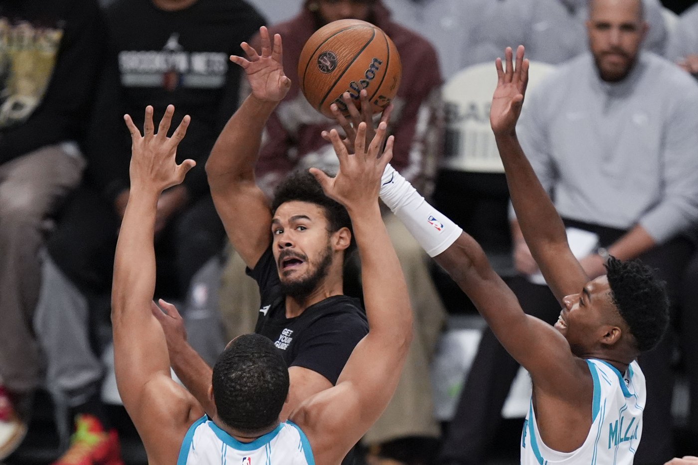 Cam Johnson and Dennis Schroder carry the Nets to a 116-115 win over the Hornets | iNFOnews.ca