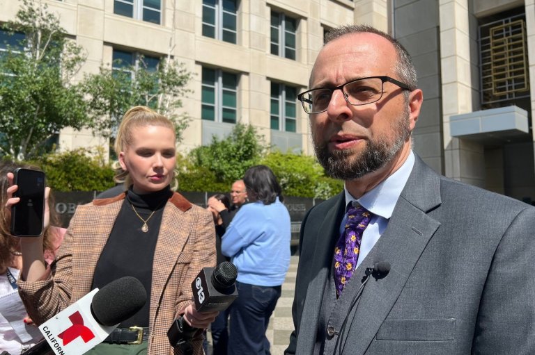 Man shot by ICE in California will remain in custody over concerns he's a flight risk, lawyer says | iNFOnews.ca