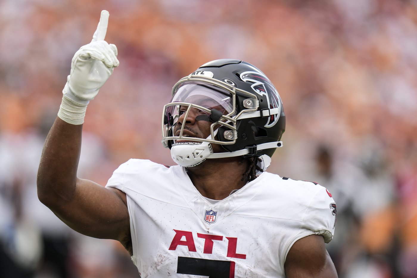 Cousins throws for 276 yards and 4 TDs as Falcons beat Bucs 31-26 to take control of NFC South | iNFOnews.ca Cousins throws for 276 yards and 4 TDs as Falcons beat Bucs 31-26 to take control of NFC South | iNFOnews.ca