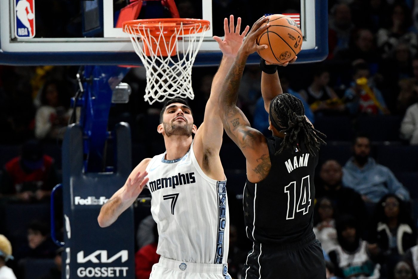 Cedric Coward hits 2 late 3s to help the Grizzlies beat the Nets 103-98 | iNFOnews.ca Cedric Coward hits 2 late 3s to help the Grizzlies beat the Nets 103-98 | iNFOnews.ca