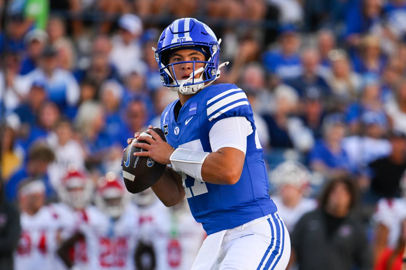 No. 14 BYU forces 4 turnovers in 63-7 rout of Utah Tech | iNFOnews.ca No. 14 BYU forces 4 turnovers in 63-7 rout of Utah Tech | iNFOnews.ca