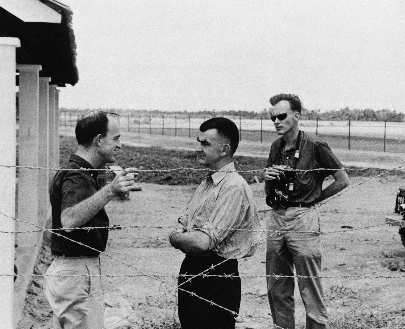 As communist troops streamed into Saigon, a few remaining reporters kept photos and stories flowing | iNFOnews.ca As communist troops streamed into Saigon, a few remaining reporters kept photos and stories flowing | iNFOnews.ca