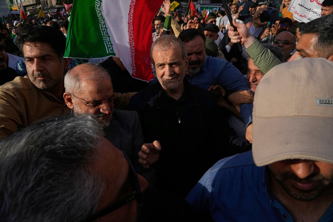 The Latest: Israel strikes Iranian government targets as Trump muses about 'regime change' | iNFOnews.ca