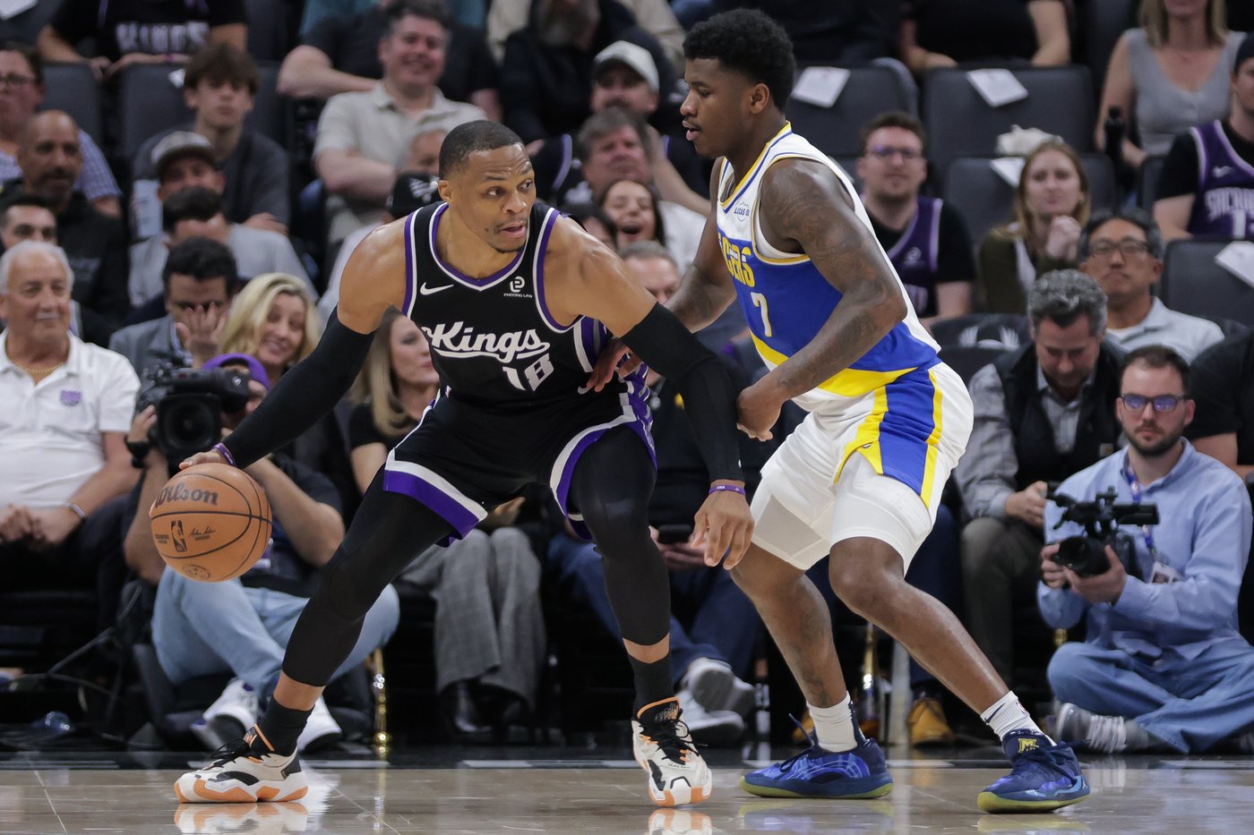 Carter erupts for career-best 24 points to lead Kings to 114-109 comeback win over Pacers | iNFOnews.ca