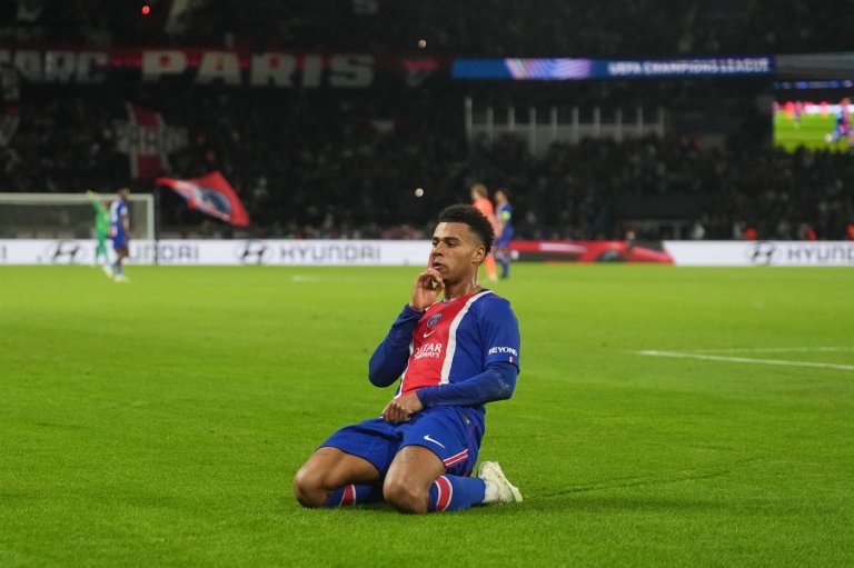 PSG's late show earns 4-2 win against Barcelona in Champions League blockbuster | iNFOnews.ca