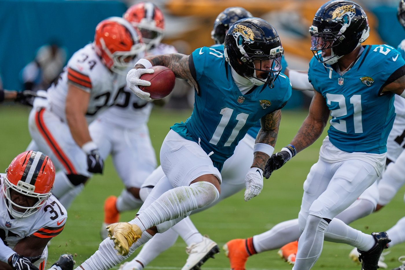 Wide receiver Parker Washington shows value to Jags in opener | iNFOnews.ca Wide receiver Parker Washington shows value to Jags in opener | iNFOnews.ca