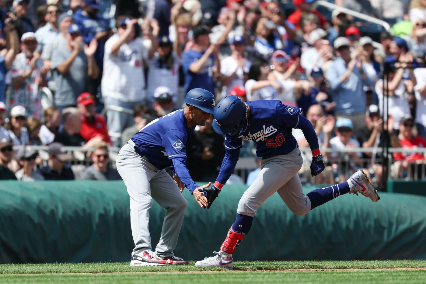 Ohtani, Tucker, Betts and Freeman all homer as the top of the Dodgers' order breaks out | iNFOnews.ca