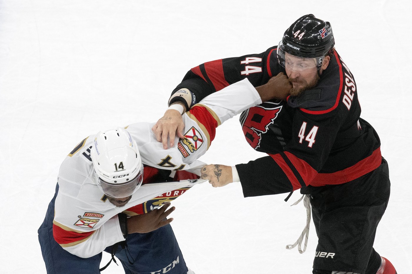 Forsling's OT blast lifts Panthers past reigning Stanley Cup champion Hurricanes 1-0 | iNFOnews.ca