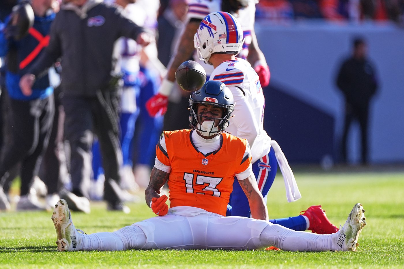 Bills rule out Dorian Williams with neck injury after being hurt on opening kick in divisional game | iNFOnews.ca